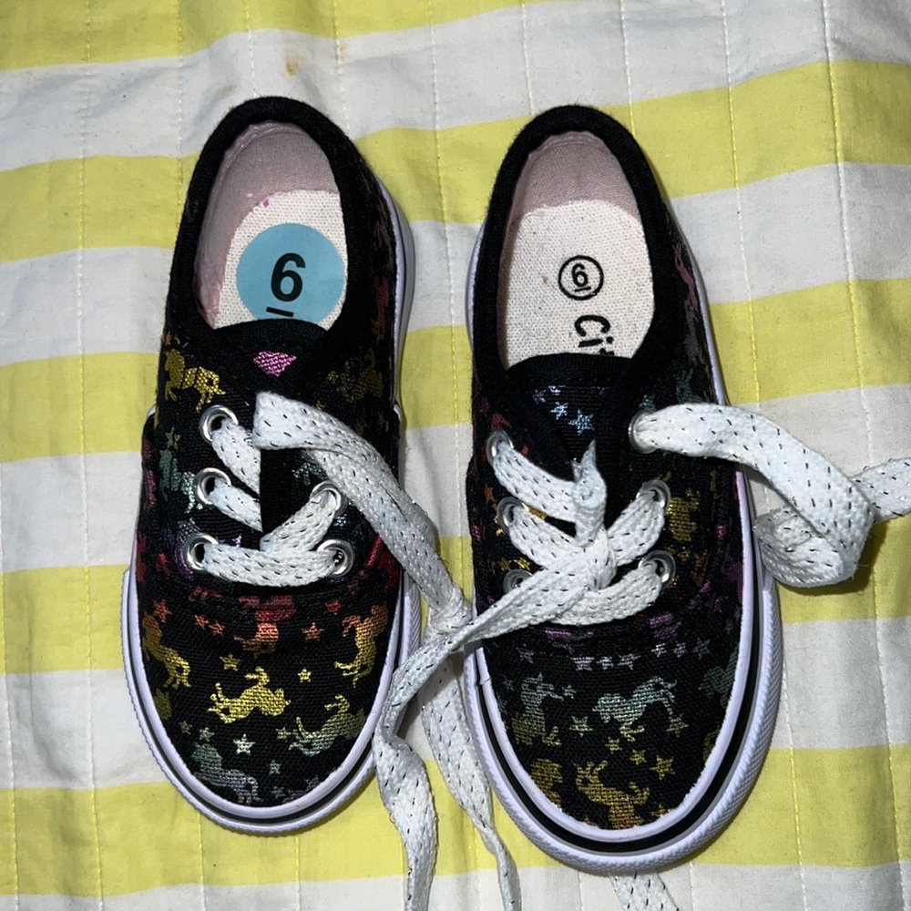 Black color with unicorn